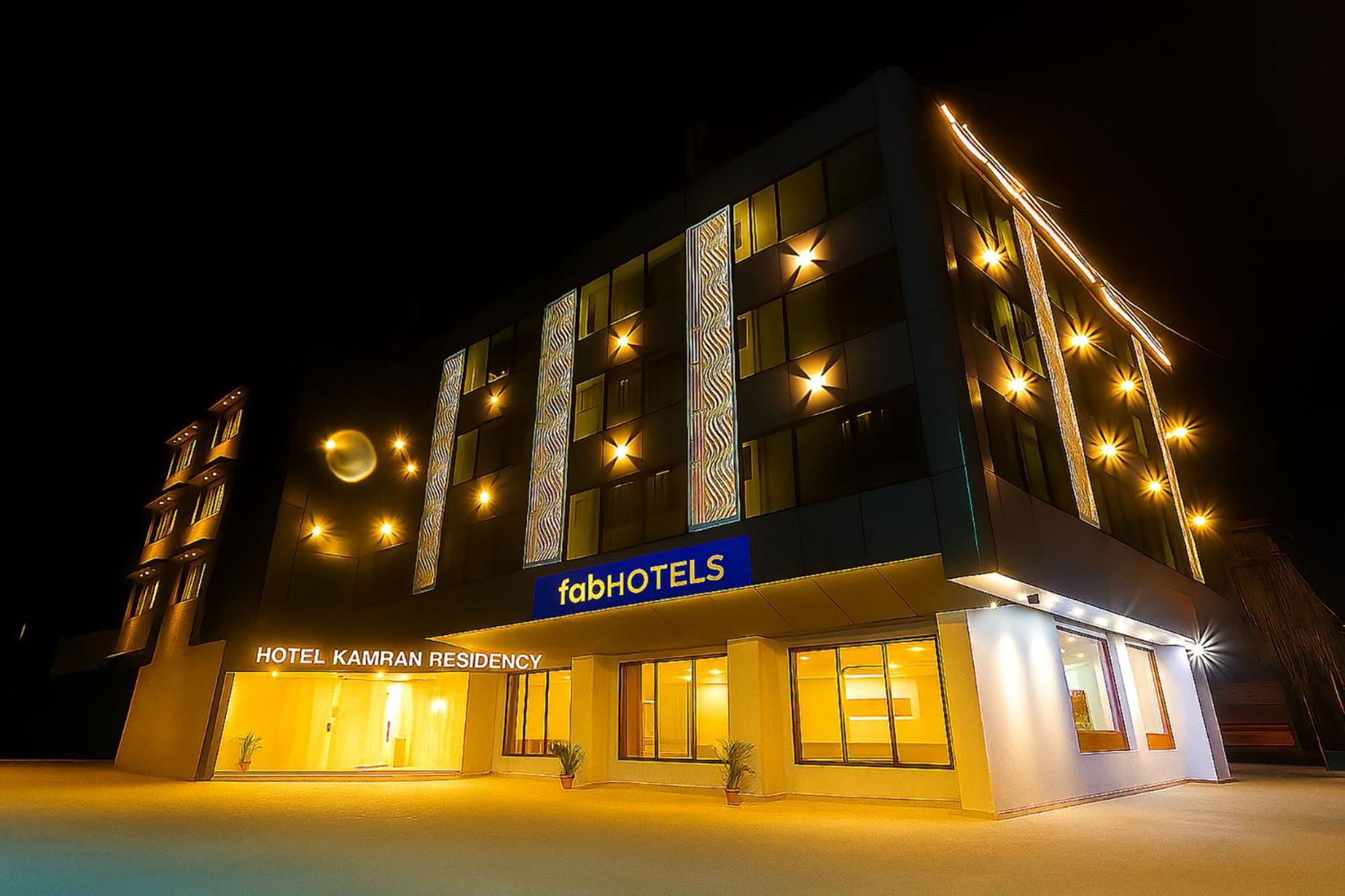 Fabhotel Kamran Residency - Nr Lbs Marg, Mumbai